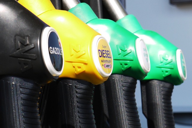 Carburante, da agosto arriva l'obbligo di esposizione dei prezzi medi