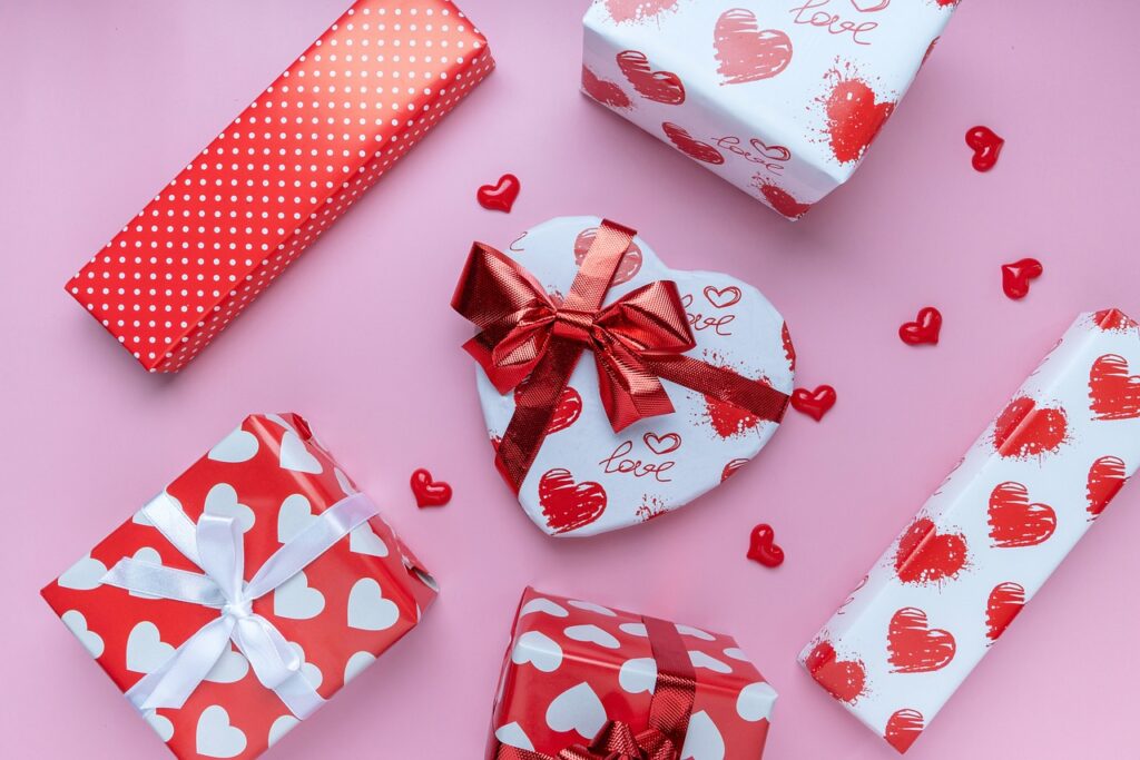 San Valentino, Federconsumatori: per regali, fiori e cioccolatini rincari medi del +7%